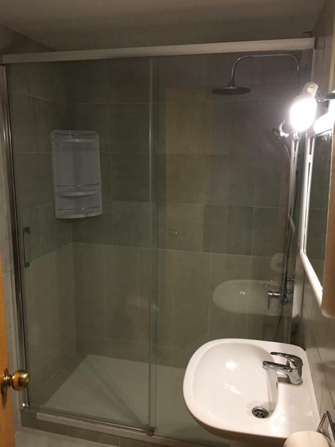 Apartamentos Siglo XXI - Ancla Сан-Фелиу-де-Гишольс Экстерьер фото